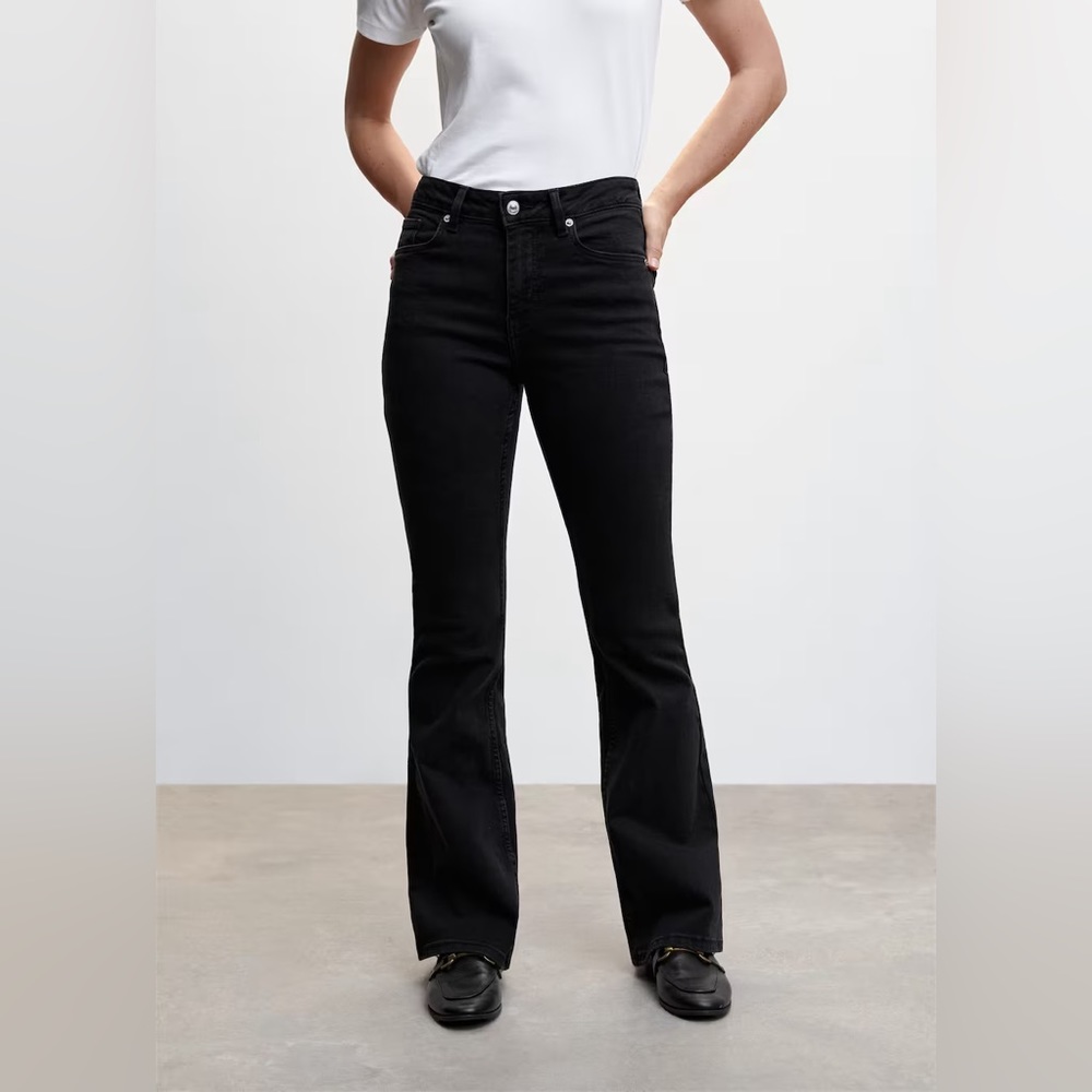 Mango black flared Jean size 8 NWT